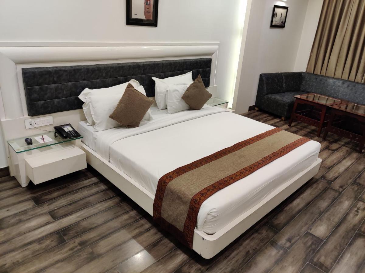 Comfort Inn Benares Екстериор снимка