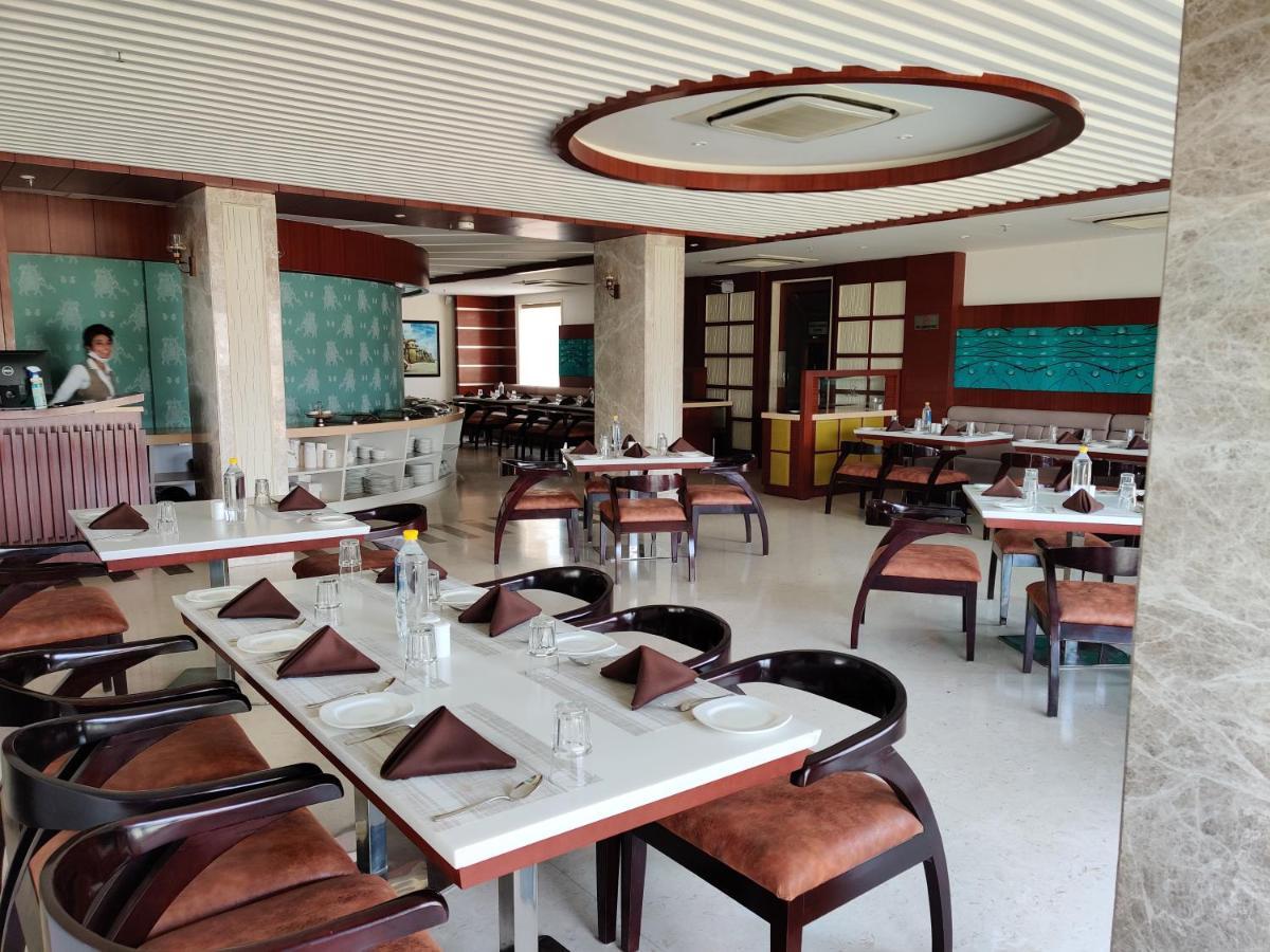 Comfort Inn Benares Екстериор снимка