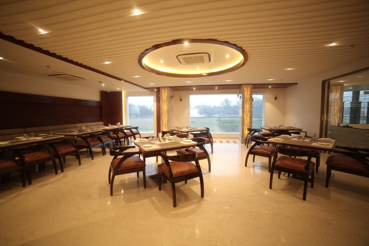 Comfort Inn Benares Екстериор снимка