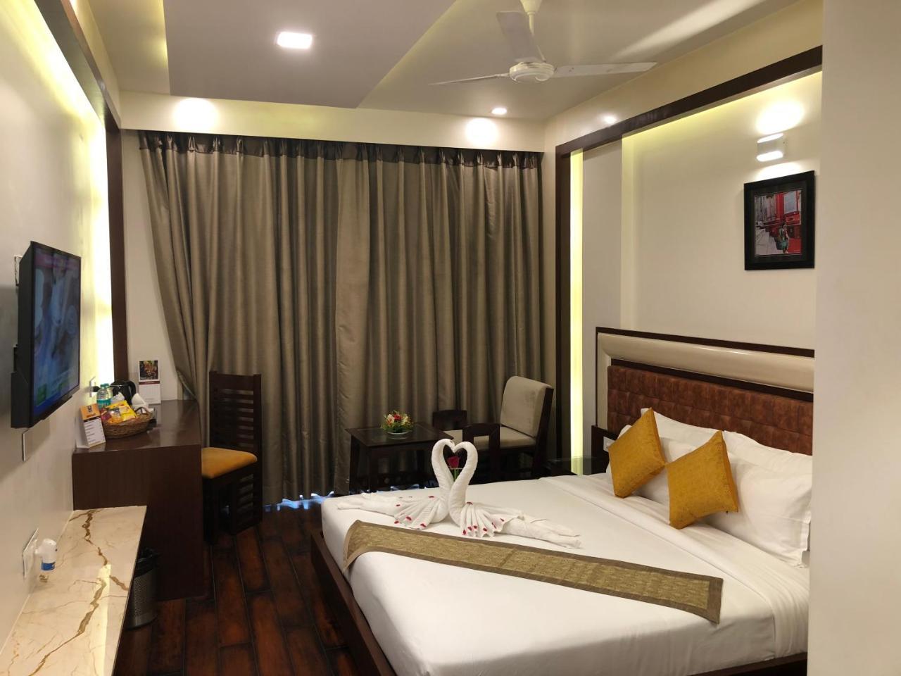Comfort Inn Benares Екстериор снимка